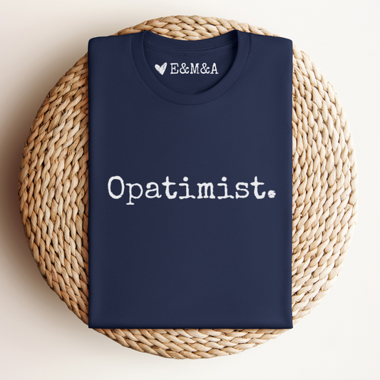 Cadeau opa, cadeau opi, Opatimist, eerste letters van kleinkinderen binnenkant, t-shirt van organisch katoen, grappige t-shirts, origineel, uniek, opa