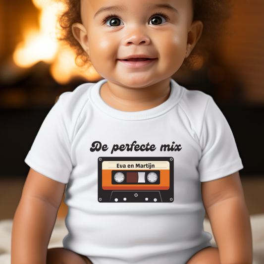 Grappig rompertje, namen ouders, geperonaliseerde baby suit, kraamcadeau