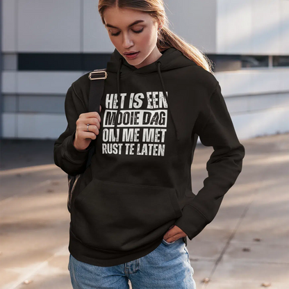 het is een mooie dag om me met rust te laten, grappige hoodie vrouwen met tekst, gepersonaliseerd cadeau