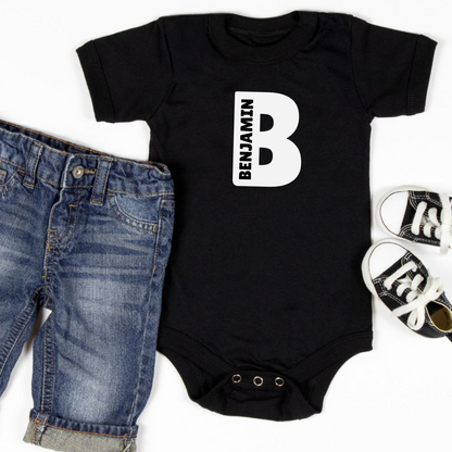 Gepersonaliseerd T-Shirt met Naam & Initiaal – Matching Familie- & Vriendenset